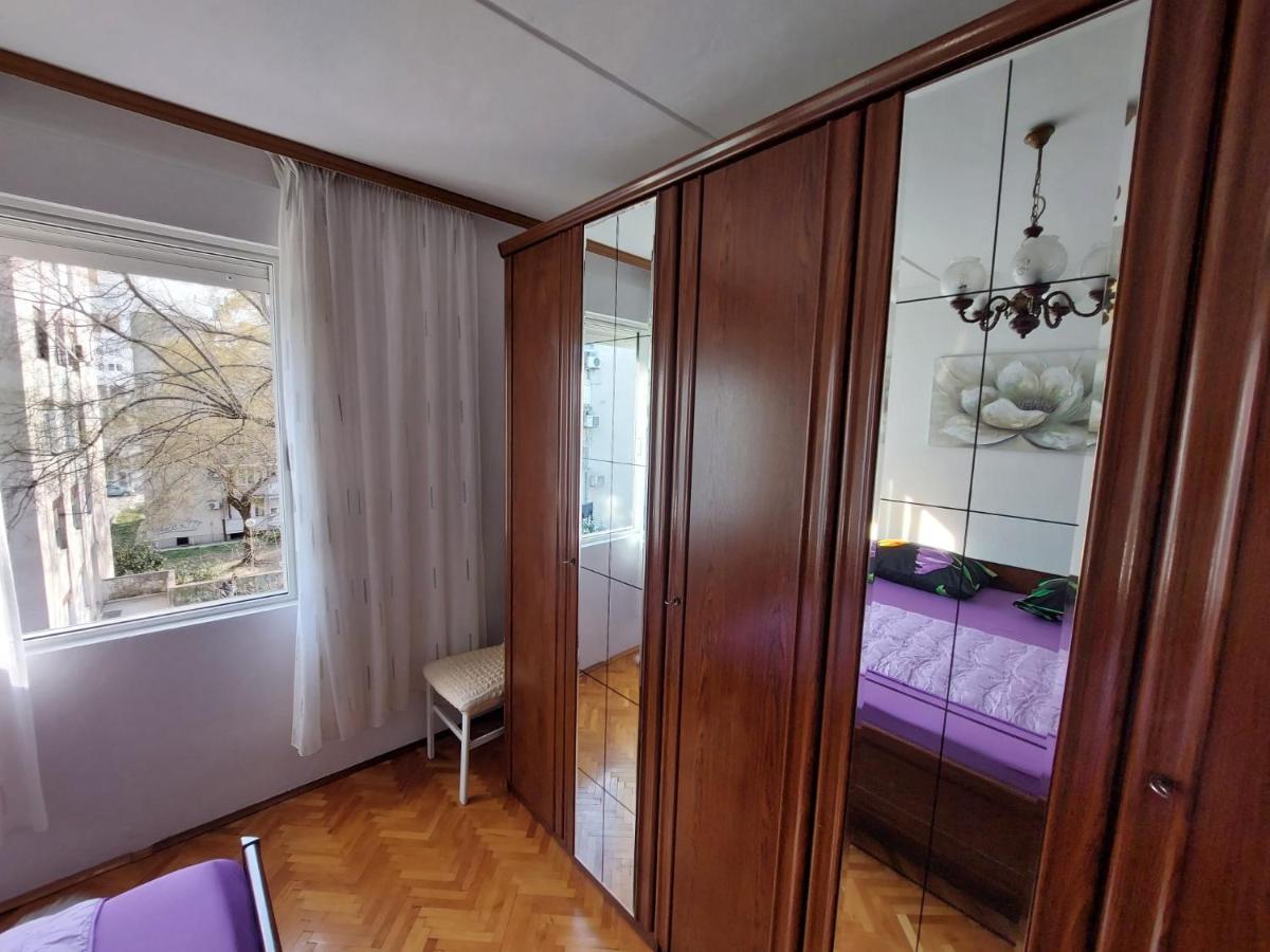Apartment Split Apartment *